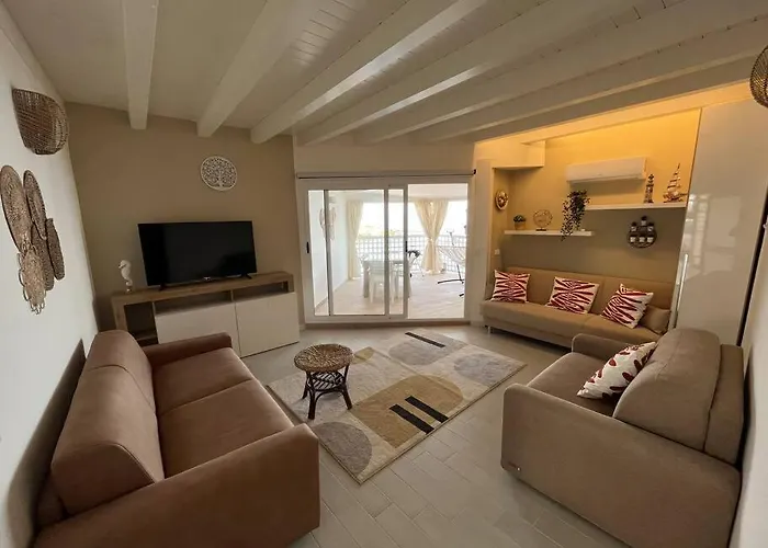 Fronte Mare Agnone Bagni